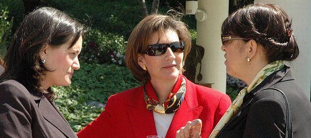 woman-leadership woman-leadership