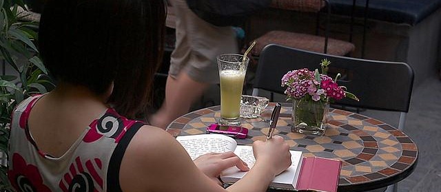 woman-write woman-write