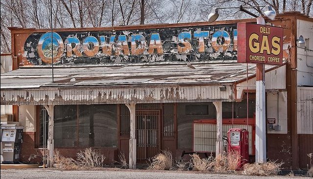 abandoned-store